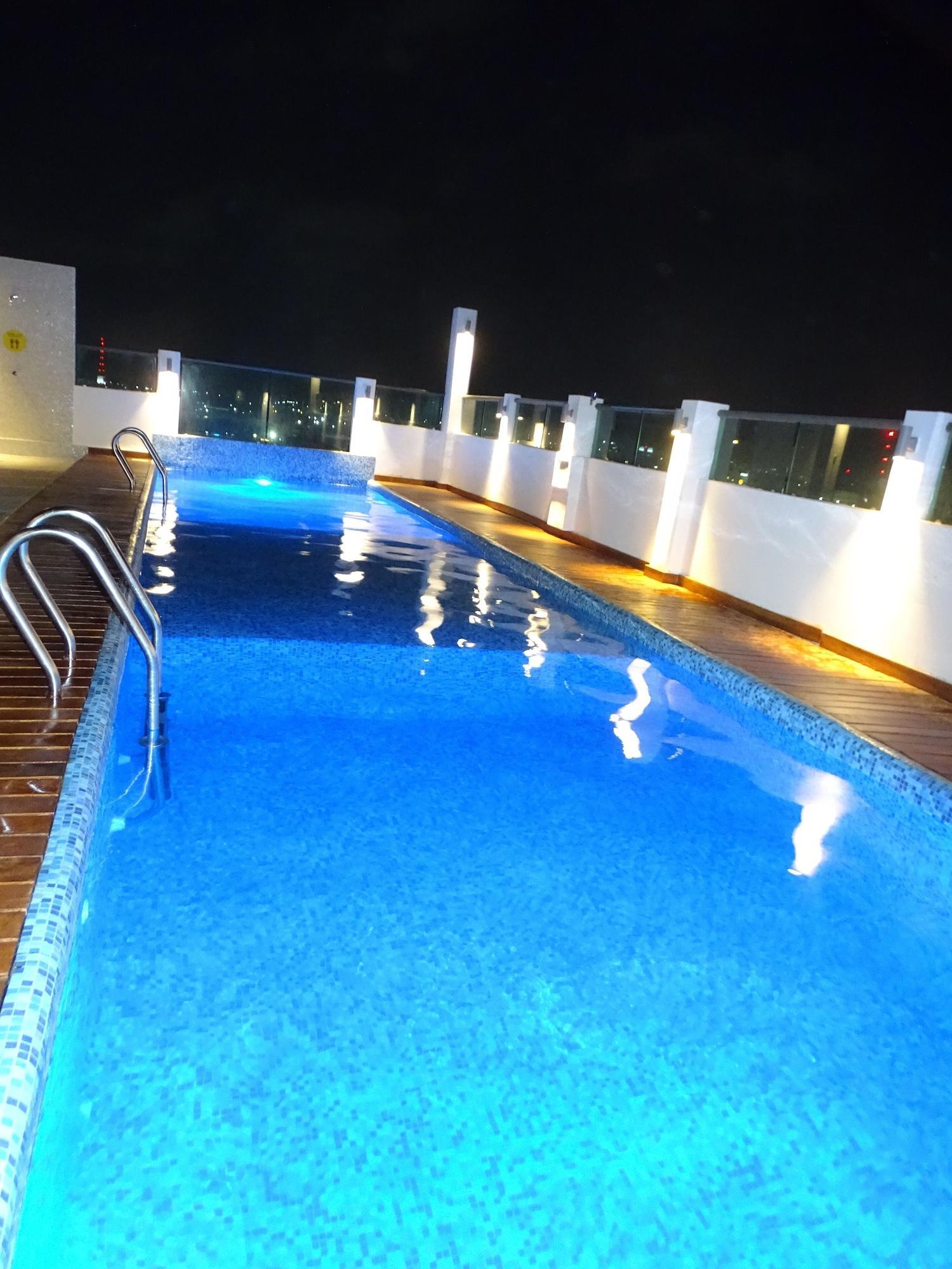 Hotel Kavia Plus Cancún Exteriör bild